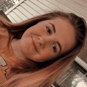 Meet your Posher, Alexia